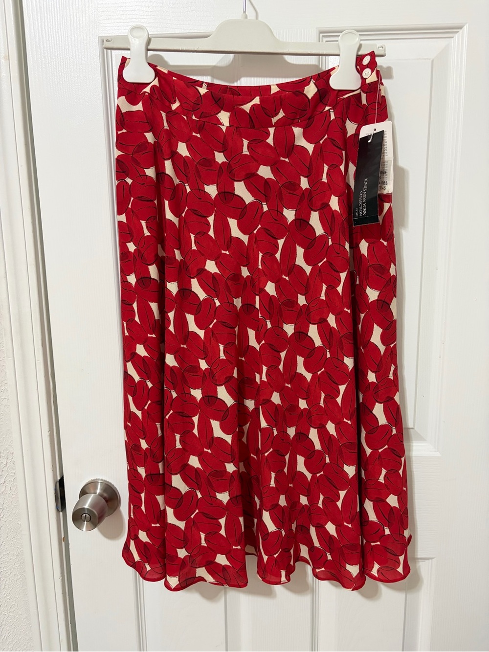 VNG Jones New York Red Cream Silk A-Line or Full Skirt Office Romantic Midi 8P